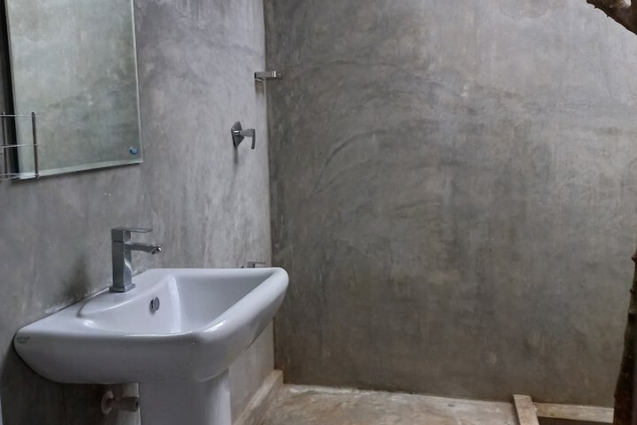 Room 15 of 22