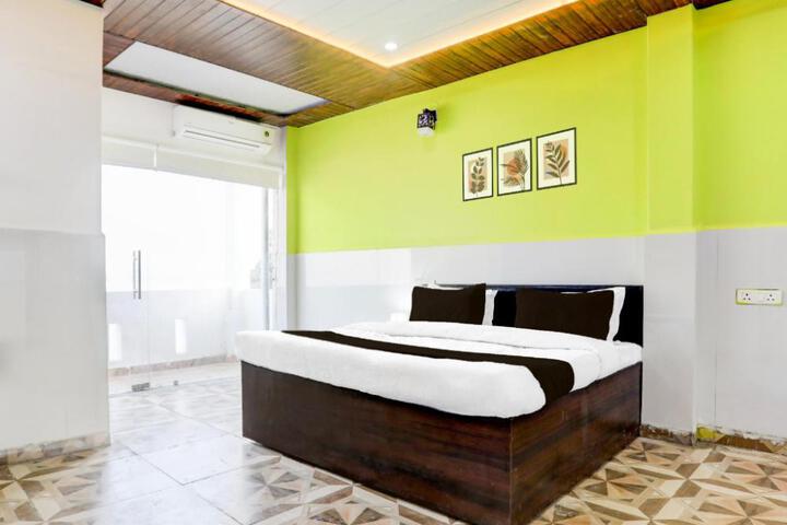 Hotel O Saanvi Residency Inn a Ganga View