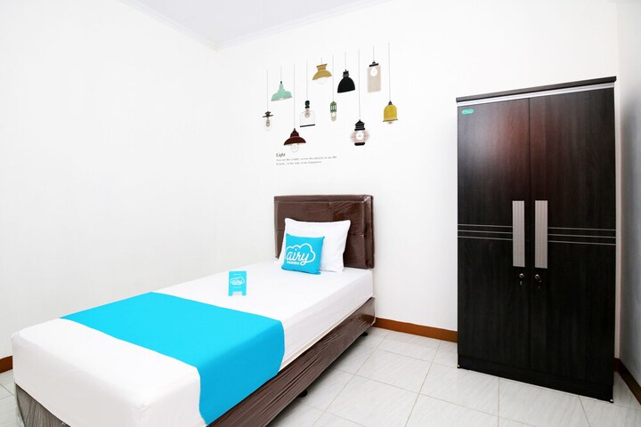 Room 4 of 20