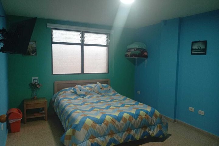 Room 9 of 13