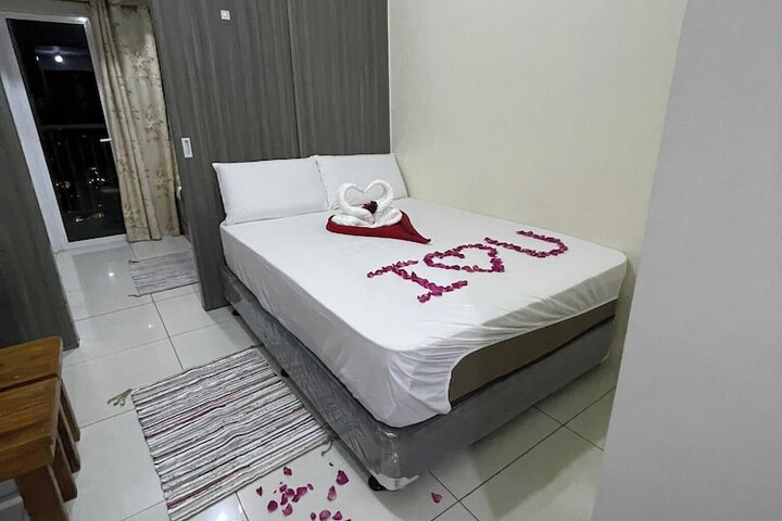 Room 81 of 216