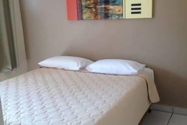 Room 5 of 17