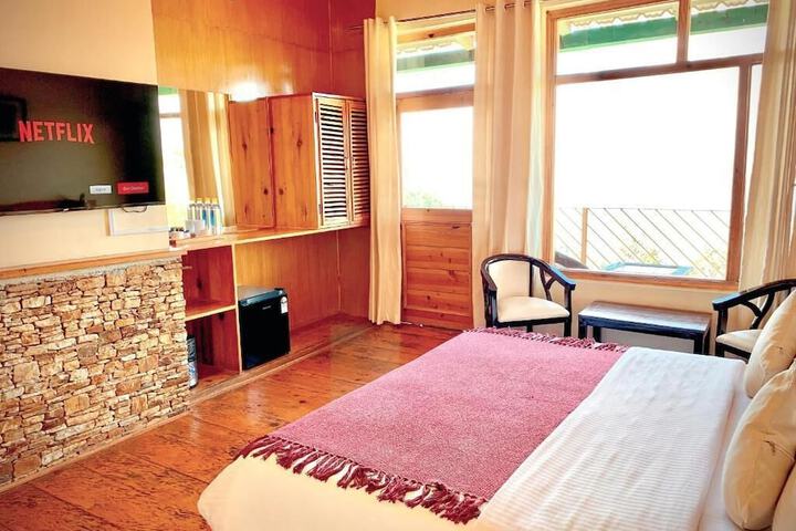 Room 7 of 19