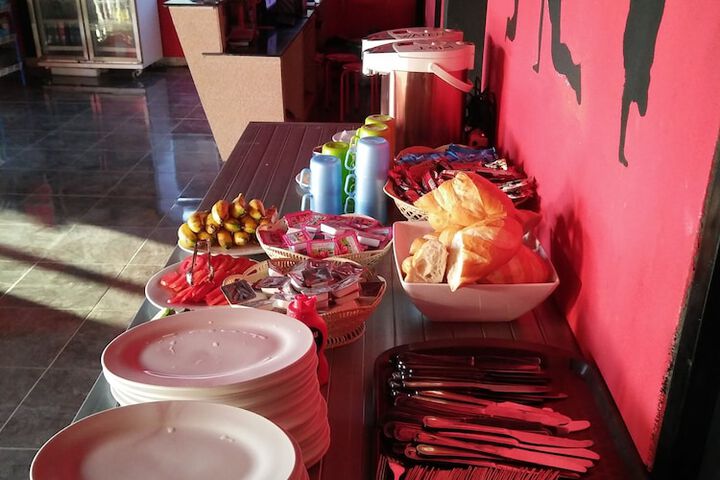 Breakfast/Coffee Service 112 of 155