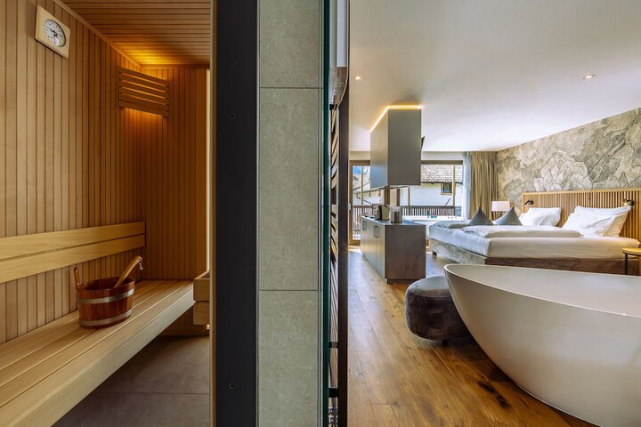 Room 21 of 54