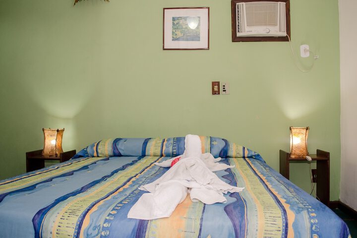 Room 44 of 103