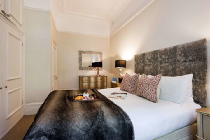 Room 5 of 21