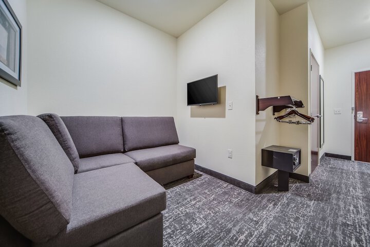 Room 29 of 73