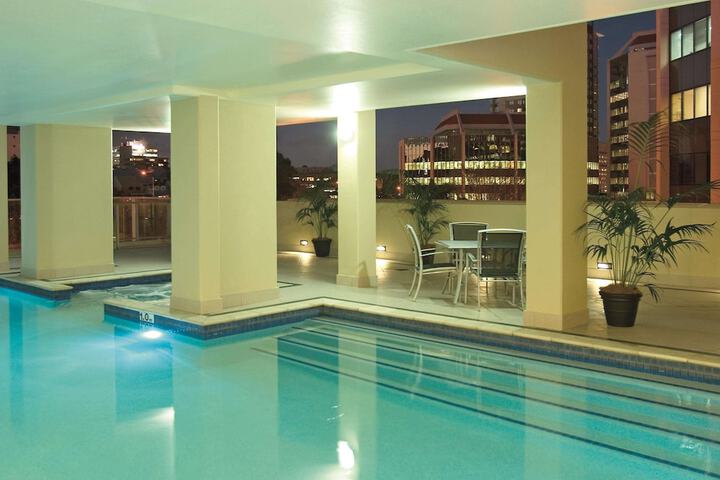 Hotel Pool