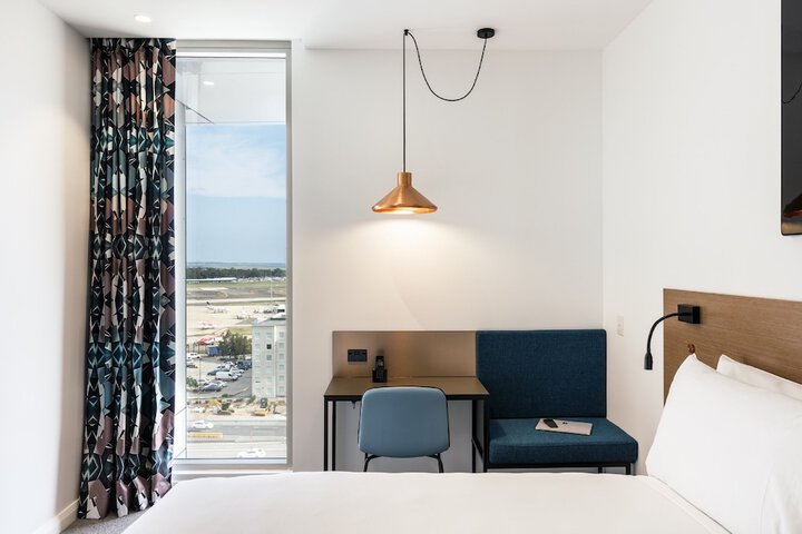 Room 10 of 81