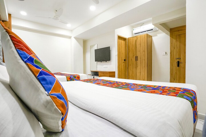 Room 15 of 36