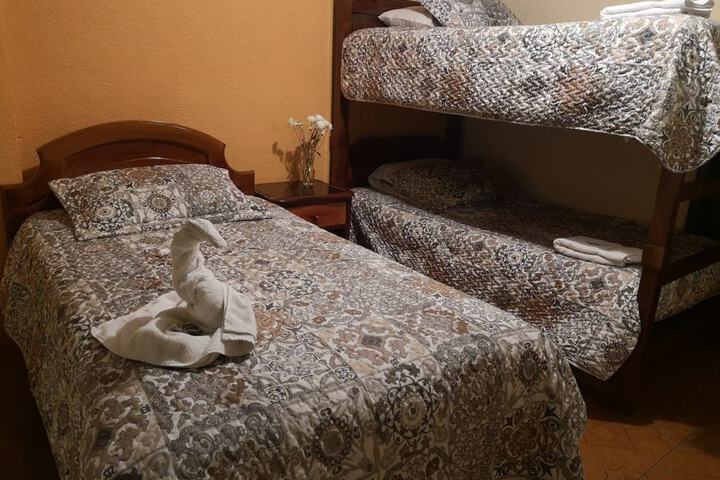 Room 8 of 18
