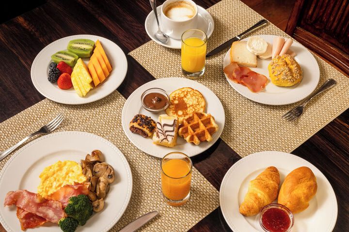 Breakfast/Coffee Service 33 of 42