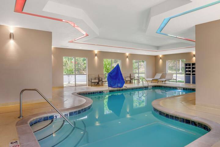 Pool 35 of 57