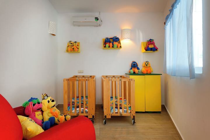 Childrens Activities 69 of 152