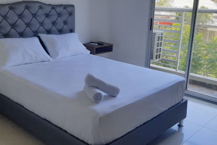 Room 5 of 38