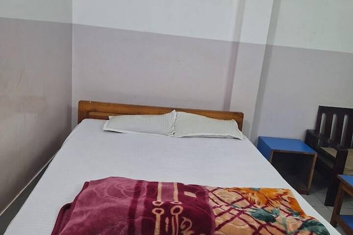 Room 8 of 29