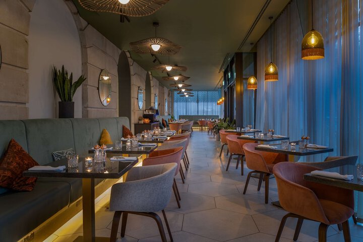 Dining 102 of 192