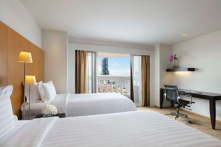 Room 36 of 220