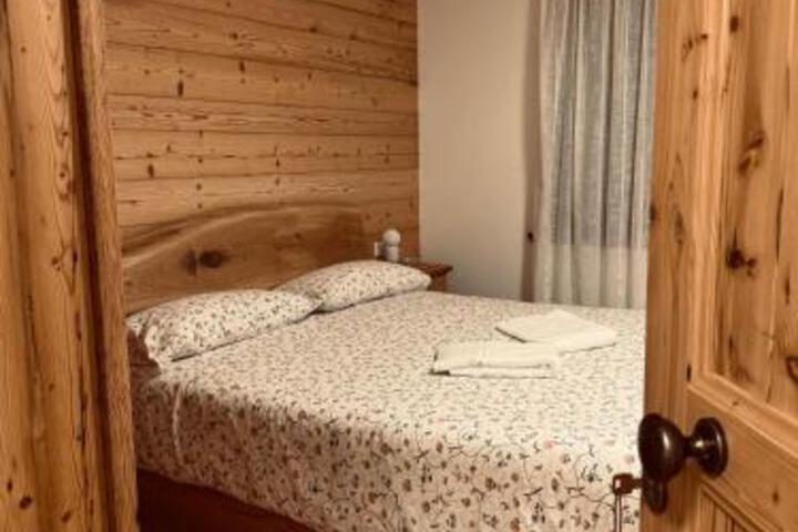 Room 33 of 47