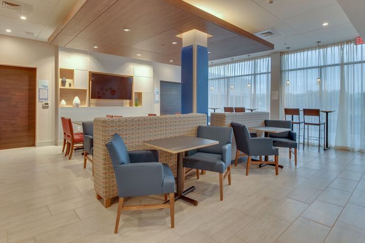 Breakfast/Coffee Service 27 of 42