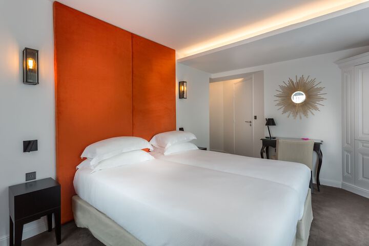 Room 9 of 56