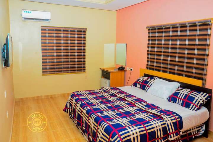 Room 2 of 42