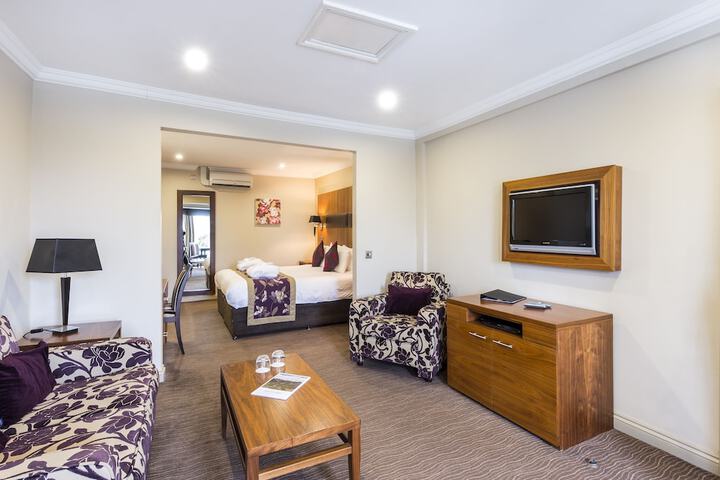 Room 7 of 52