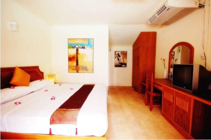 Room 7 of 17