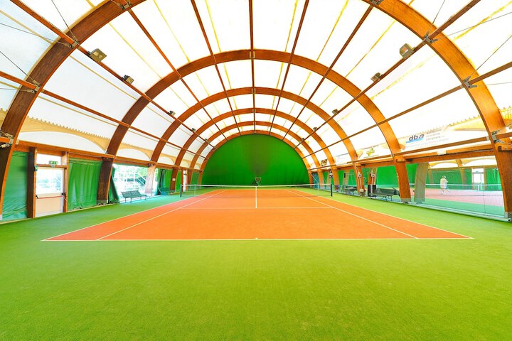 Tennis court
