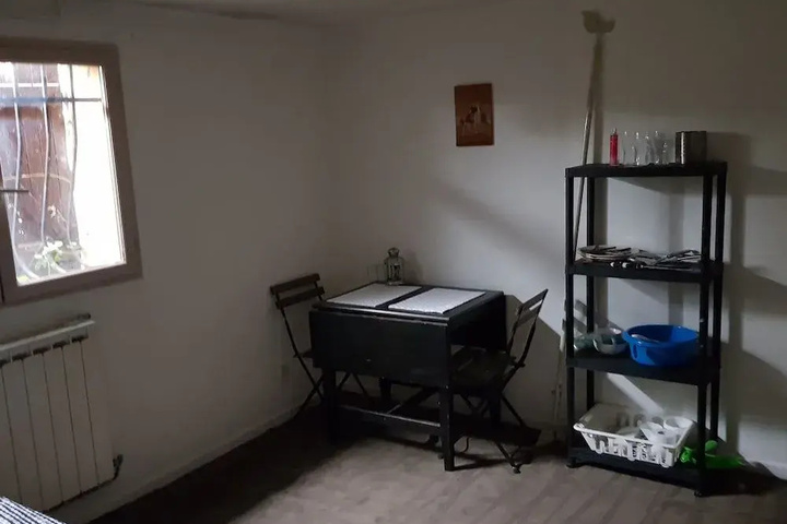 Room 2 of 11