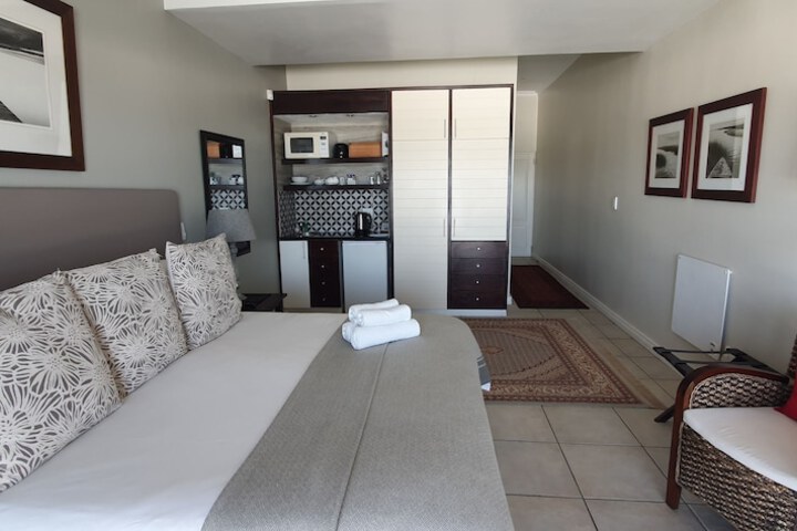 Room 16 of 49