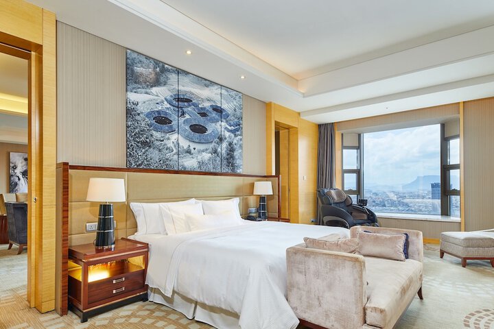 Room 9 of 54