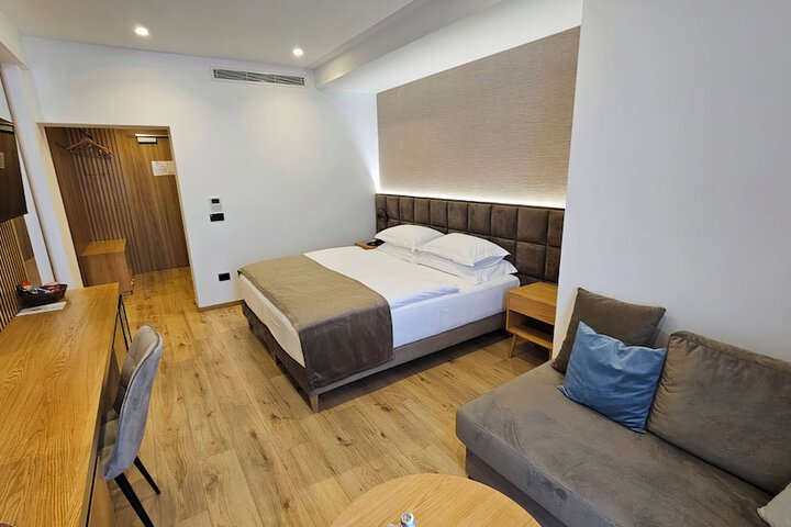 Room 8 of 56