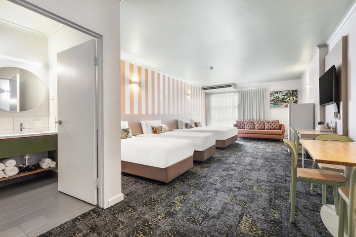 Room 55 of 156
