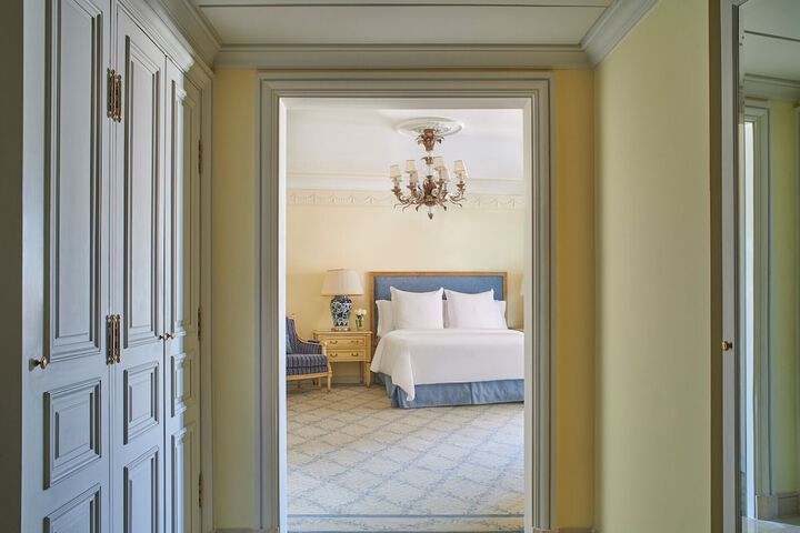 Room 14 of 159