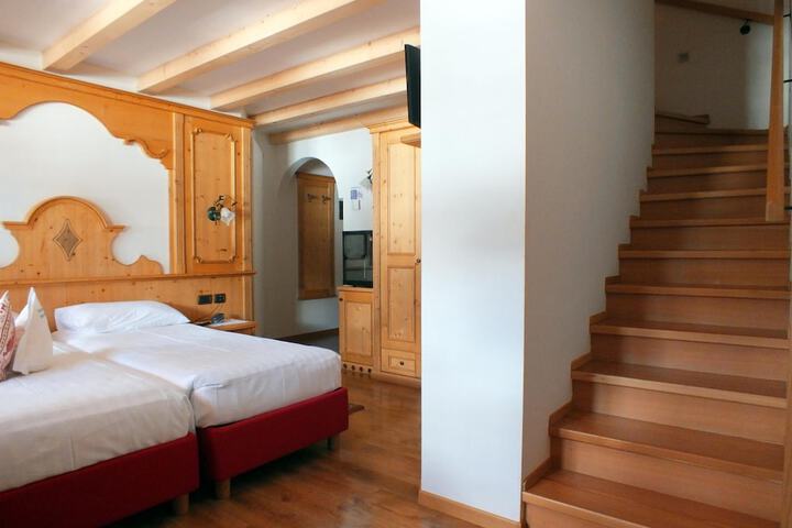Room 15 of 57