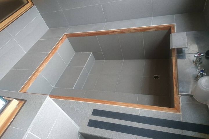 Room 45 of 108