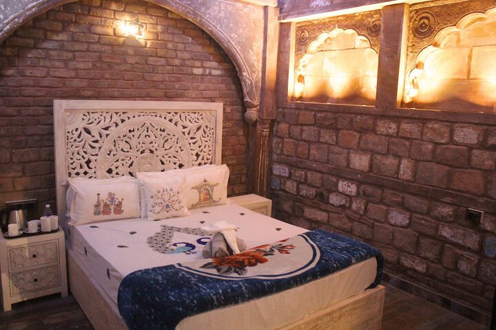 Room 45 of 90