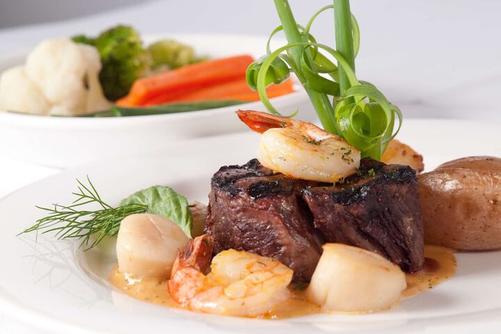 Dining 94 of 106