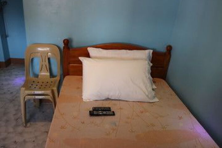 Room 17 of 31
