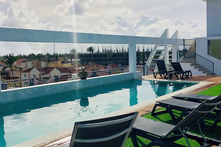 Pool 50 of 64