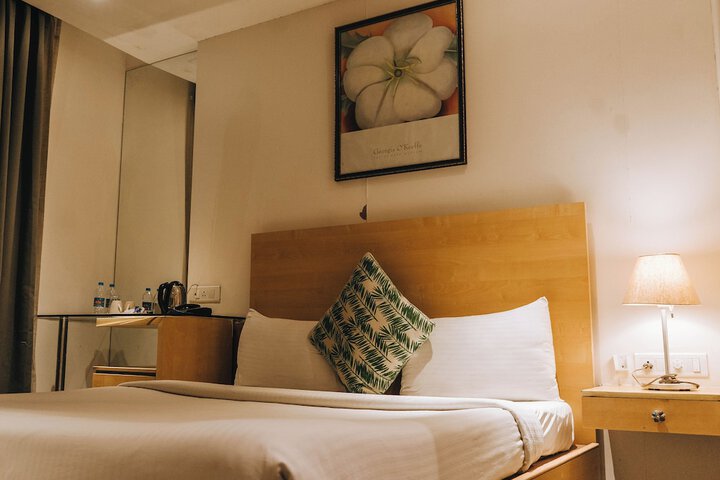 Room 8 of 73