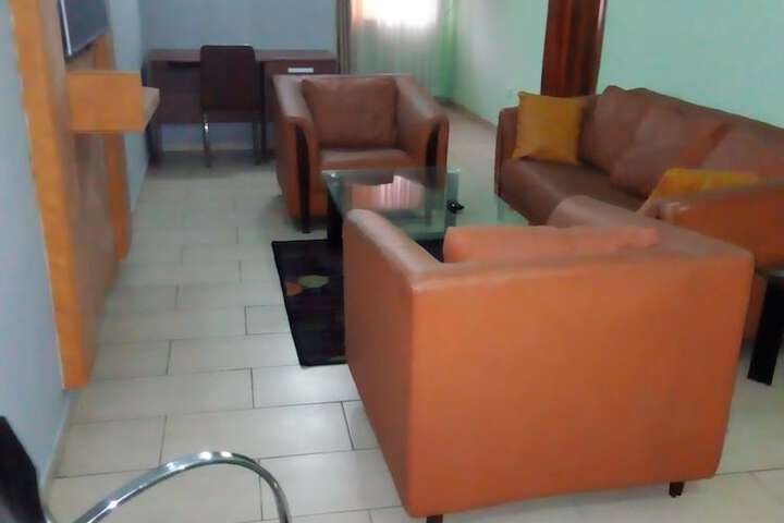 Room 11 of 27
