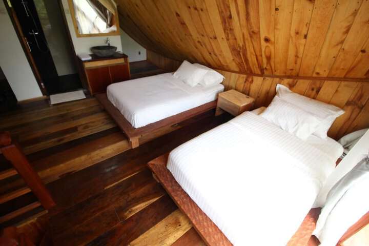 Room 2 of 44