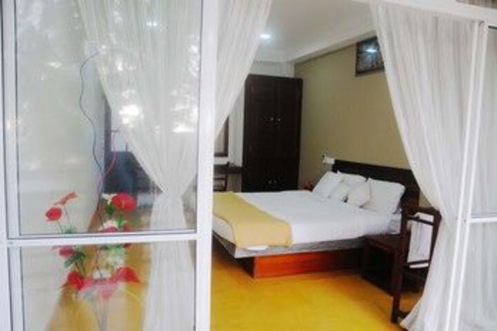 Room 20 of 32