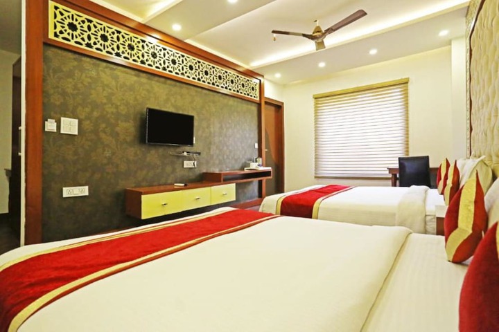 Room 7 of 115