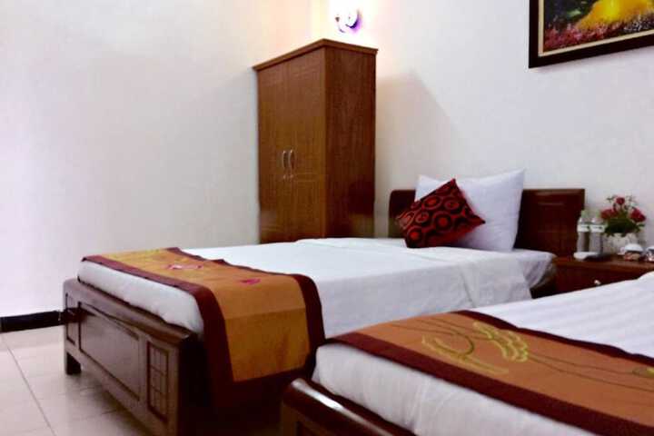 Room 15 of 40