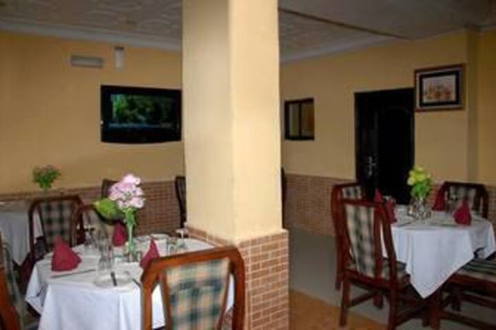 Dining 20 of 20