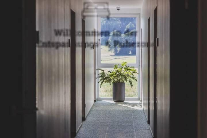 Ballroom/Hall 79 of 102